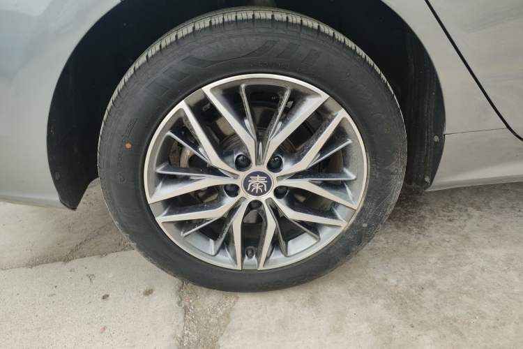 Used BYD Qin PLUS 2021 EV 400KM Luxury Model