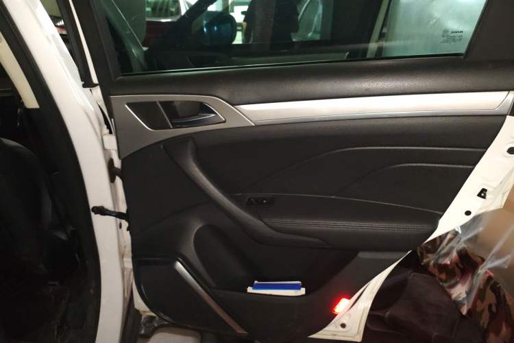 Used Haval H7 2017 Red-Label H7 2.0T Automatic Prestige Model
