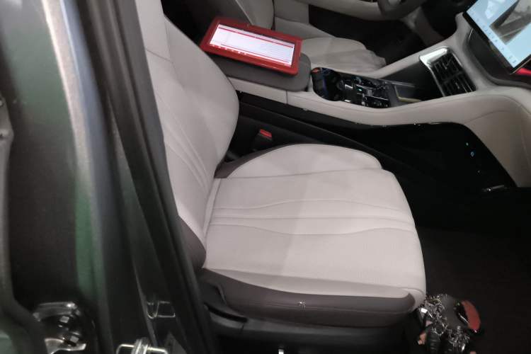 Used BYD Song PLUS New Energy 2025 EV Intelligent Driving Version 520km Premium Model
