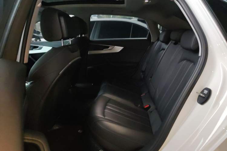 Used Audi A4L 2023 40 TFSI Fashion Dynamic Model