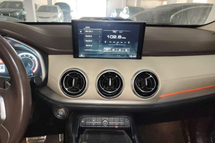 Used Wey VV6 2018 2.0T Two-Wheel-Drive Ultra-Luxury Version China V Standard