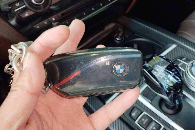 Used BMW X5 2015 xDrive28i
