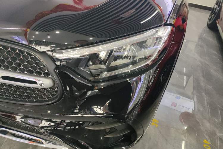 Used Mercedes-Benz GLC 2025 GLC 300 L 4MATIC Dynamic Model 5 Seats
