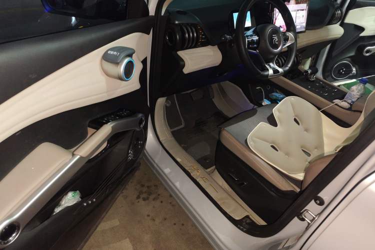 Used BYD Yuan PLUS 2024 Honor Edition 430KM Beyond Model
