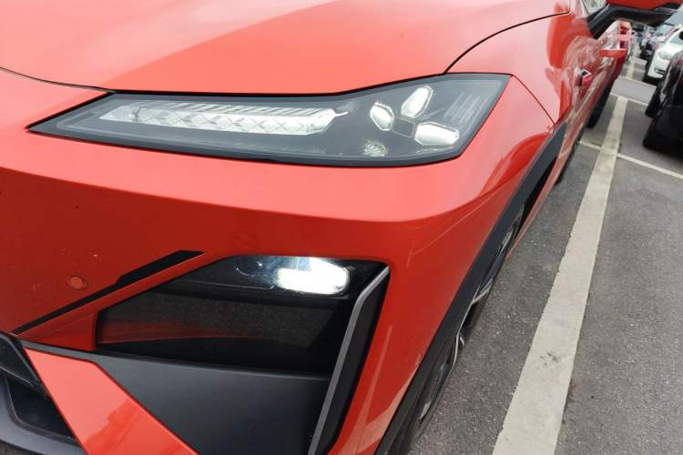 Used  S07 2024 215Max Range-Extended Version
