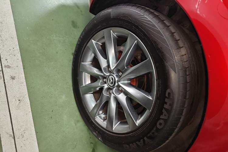 Used Mazda Atenza 2020 2.0L Blue Sky Luxury Edition
