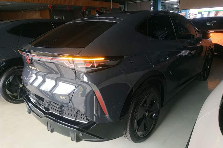 Used Volkswagen ID.UNYX 2024 Pro Long-Range Version
