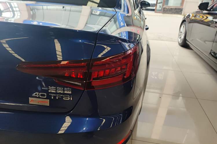 Used Audi A4L 2019 40 TFSI Fashion Version China V
