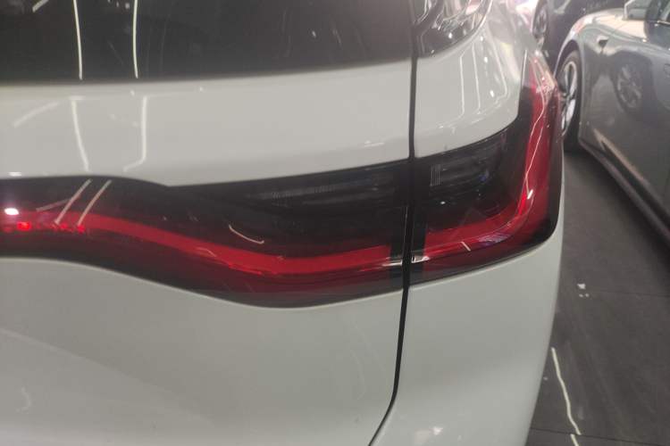 Used Nio ES8 2020 450 km Range 7-Seater Version
