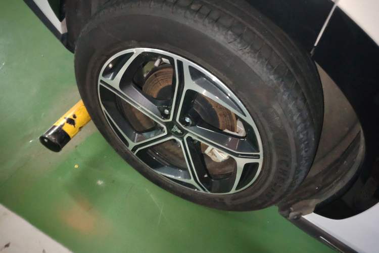 Used NETA L 2024 Extended-Range 220 Flash-Charge Edition