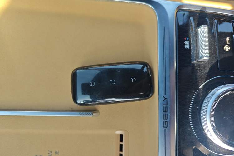 Used  Galaxy Xingjian 7 EM-i 2025 120km Flagship Edition