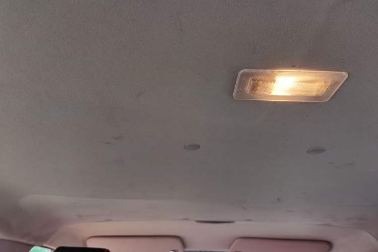 Used Ford Transit 2017 2.0T Diesel Multi-Purpose Commercial Vehicle Short Wheelbase Low Roof China V Standard