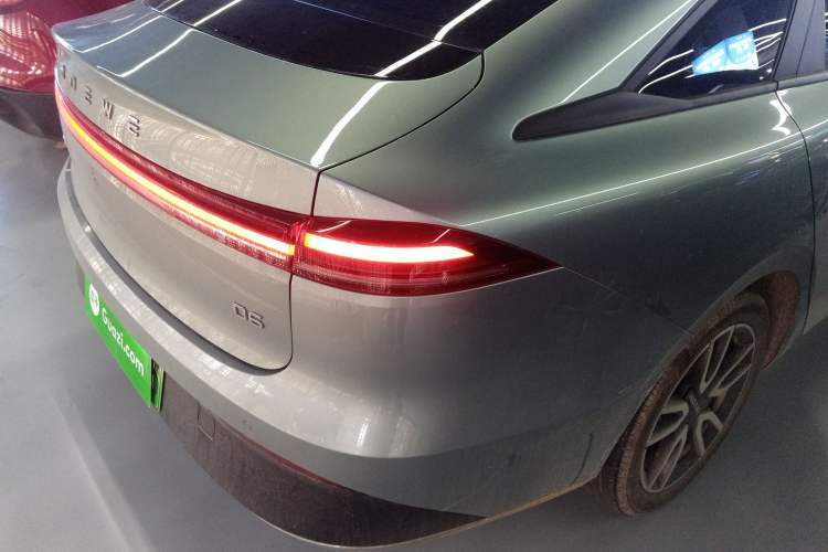 Used Roewe D6 2025 450km Deluxe Edition
