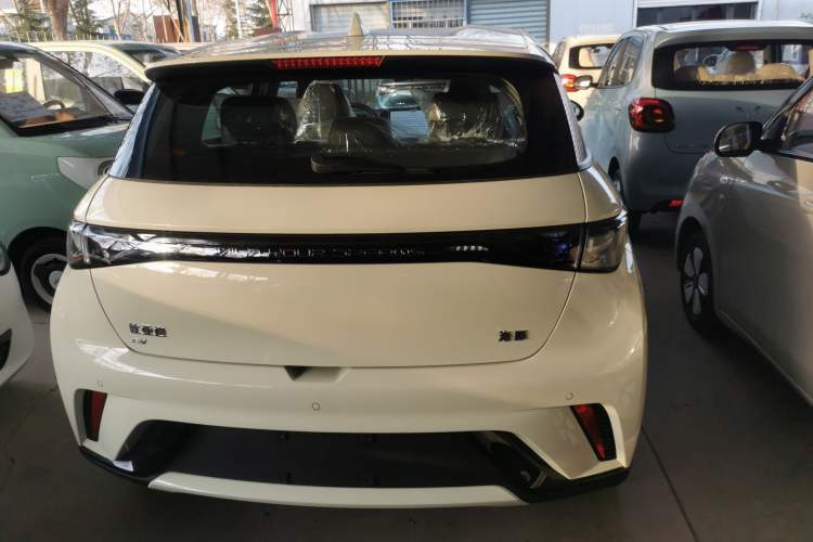 Used BYD Dolphin 2025 420km Free Edition
