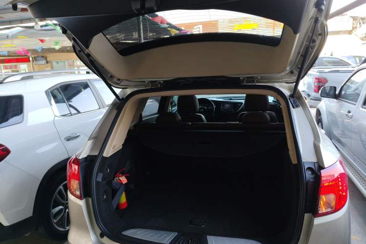 Used Buick Envision 2016 20T Two-Wheel-Drive Elite Model
