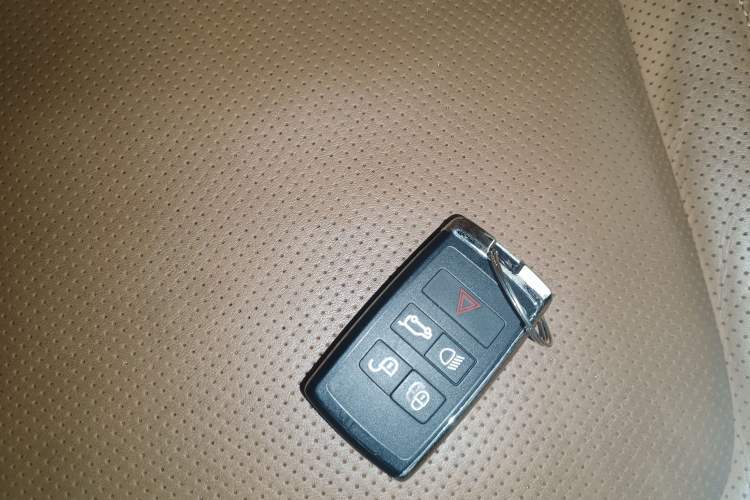 Used Land Rover Defender 2023 Revised Version 90 3.0T P400 Dark Edition