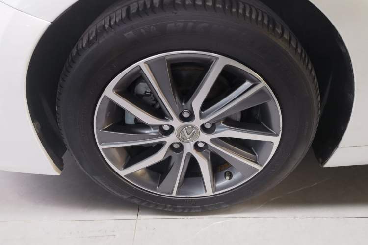 Used Lexus ES 2015 300h Comfort Edition
