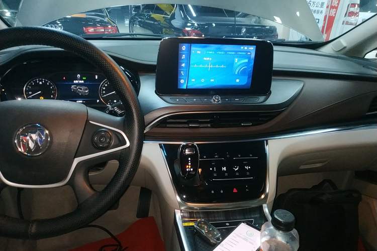 Used Buick GL8 2022 Land Cruiser Executive Class 652T Comfort Model
