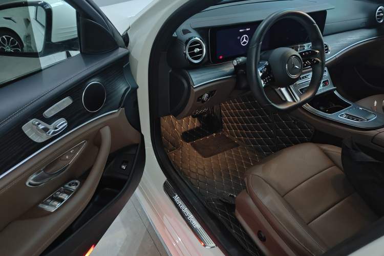 Used Mercedes-Benz E-Class 2022 E 300 L Sporty and Stylish Model
