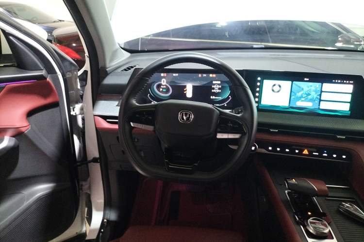 Used Changan CS75 PLUS 2022 2nd Generation 1.5T Automatic Luxury Edition
