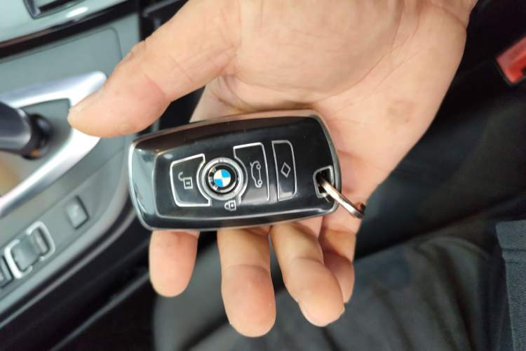 Used BMW 3 Series 2017 318i Fashion Model
