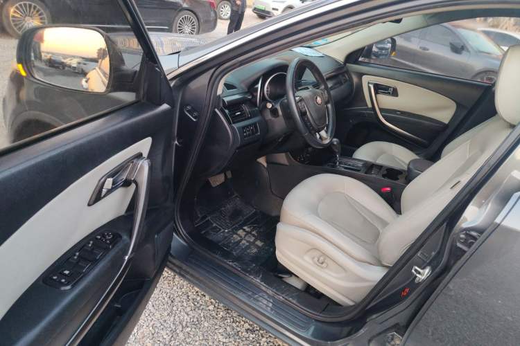 Used Bestune X80 2015 1.8T Automatic Luxury Model
