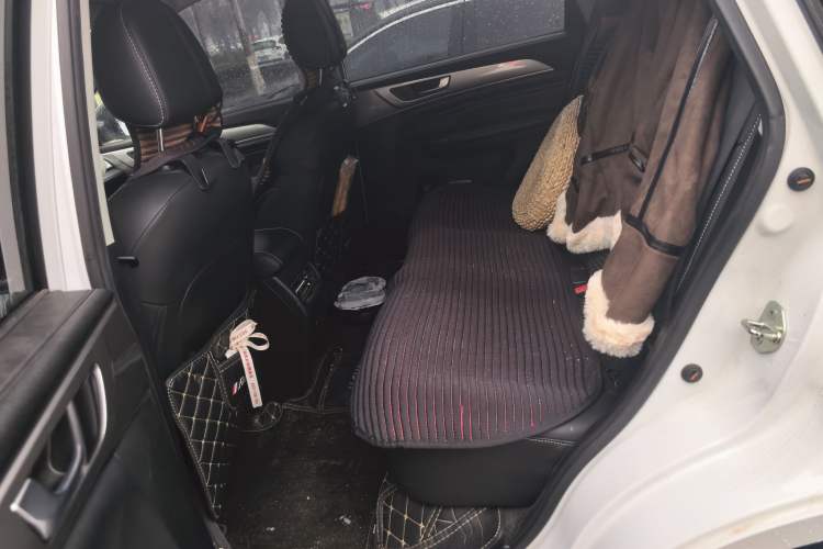 Used Haval M6 2021 PLUS 1.5T Manual Luxury Smart Connectivity Model