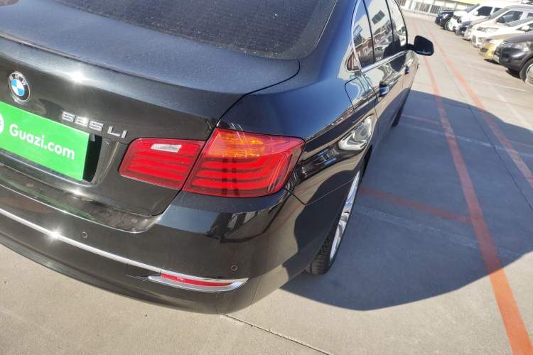 Used BMW 5 Series 2014 525Li Luxury Design Package
