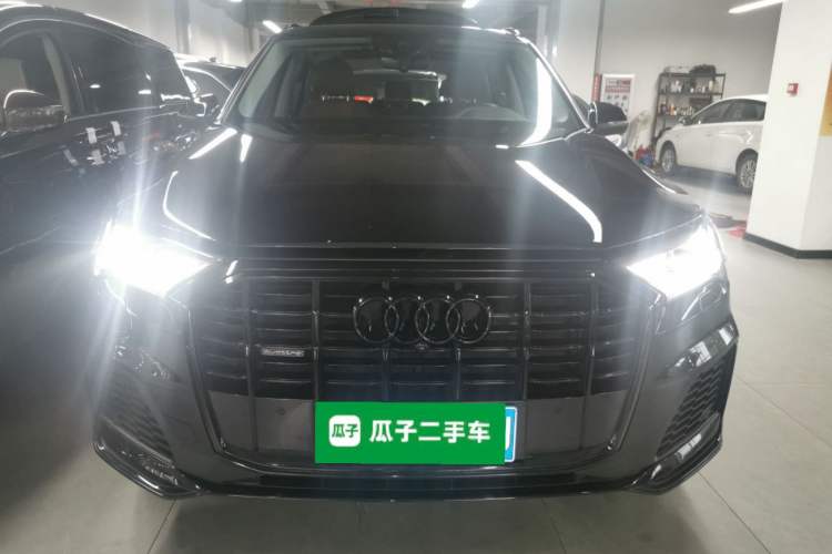 Used Audi Q7 2021 55 TFSI quattro S line Sport model