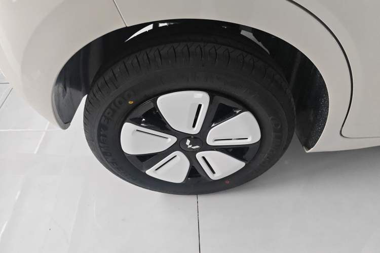 Used Wuling Hongguang MINIEV 2025 Four-Door Version Advanced Edition
