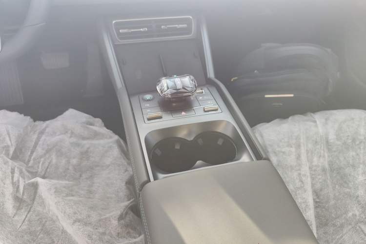 Used BYD Qin L 2025 DM-i Smart Drive 80KM Leading Model
