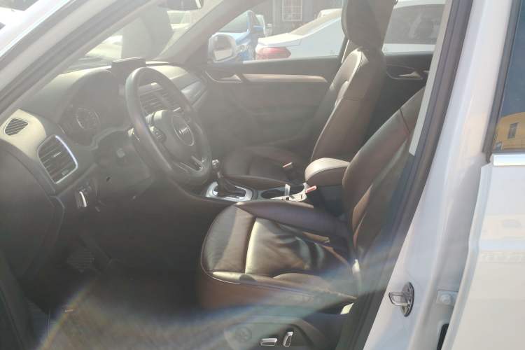 Used Audi Q3 2017 30 TFSI Fashion Model
