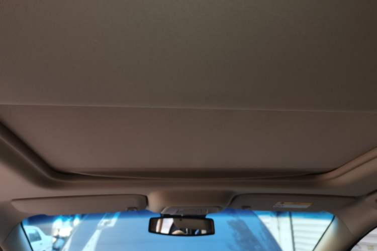 Used Buick GL8 2023 Facelifted Land Cruiser Executive Luxury Version
