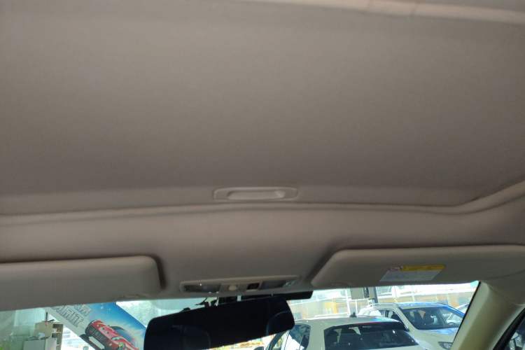 Used Mitsubishi Outlander 2016 2.4L 4x4 Luxury Edition 7-Seater
