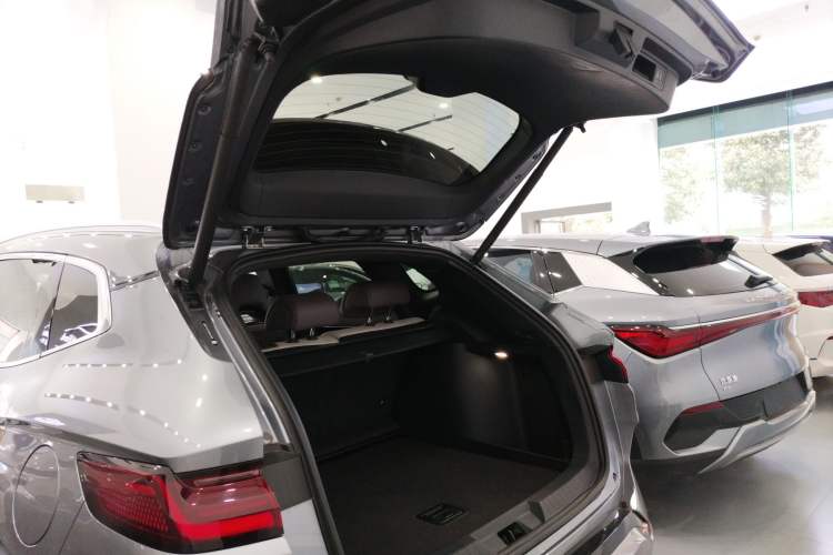 Used BYD Song PLUS New Energy 2025 DM-i 160KM Flagship Model
