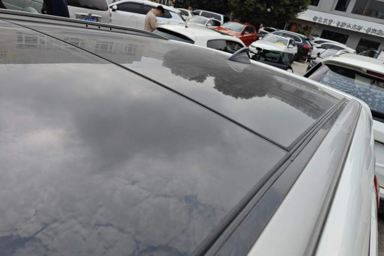 Used Hyundai ix25 2015 1.6L Automatic Two-Wheel-Drive Deluxe DLX Model