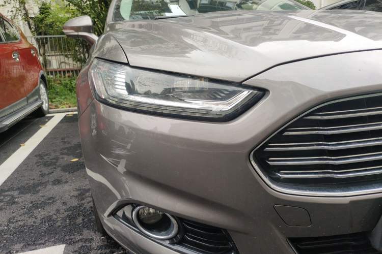 Used Ford Mondeo 2013 2.0L GTDi 200 Luxury Model
