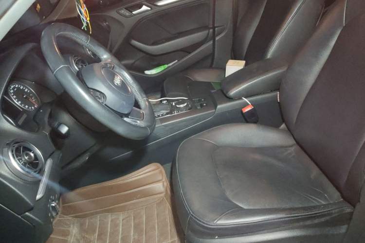 Used Audi A3 2014 Limousine 35 TFSI Automatic Fashion Model