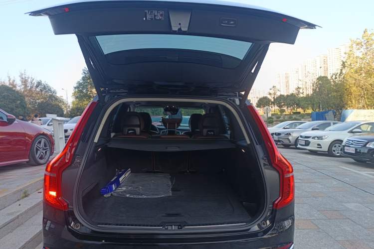 Used Volvo XC90 2019 T5 Zhiyi Edition 5-Seater China VI Standard
