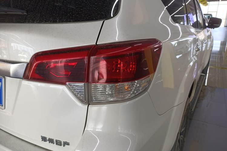 Used Nissan Terra 2020 2.5L XL Upper Automatic Two-Wheel Drive Luxury Edition
