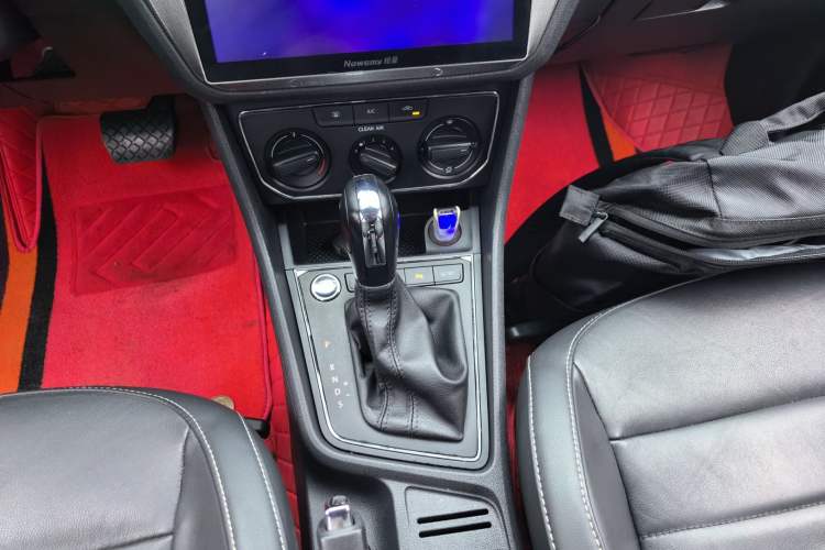 Used Volkswagen Lavida 2017 1.6L Automatic Comfort Edition
