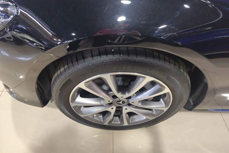 Used Mercedes-Benz E-Class 2020 Facelift E 260 L
