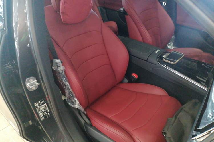 Used Mercedes-Benz E-Class New Energy 2024 E 350 e L Plug-in Hybrid Sports Sedan
