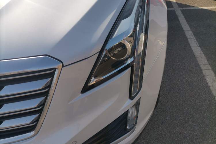 Used Cadillac XT5 2018 25T Luxury Model