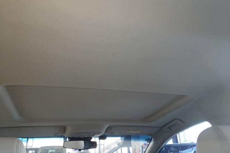 Used Buick GL8 2023 Land Executive Class Smart Enjoyment Model