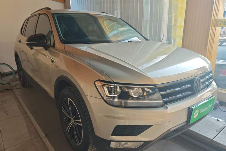 Used Volkswagen Tiguan L 2020 330TSI Automatic Two-Wheel Drive Luxury Edition China VI Standard