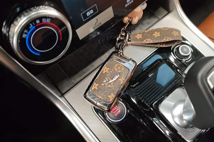 Used Jaguar XEL 2024 2.0T 250 PS R-DYNAMIC S Advanced Sport Edition
