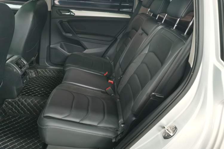 Used Volkswagen Tiguan L 2017 330TSI Automatic Two-Wheel Drive Luxury Edition