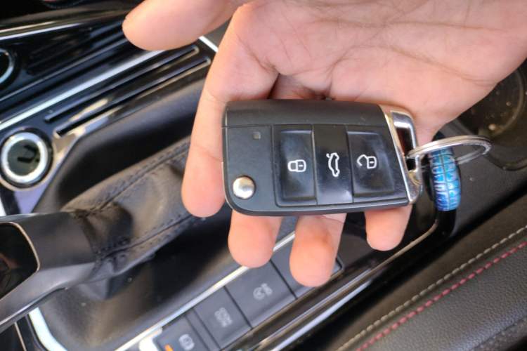 Used Volkswagen Tayron 2022 330TSI Two-Wheel Drive Luxury Connect Plus Version