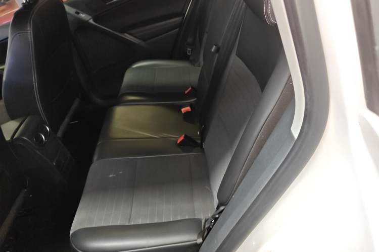 Used Volkswagen Tiguan 2017 300TSI Automatic Two-Wheel Drive Silk Road Luxury Edition
